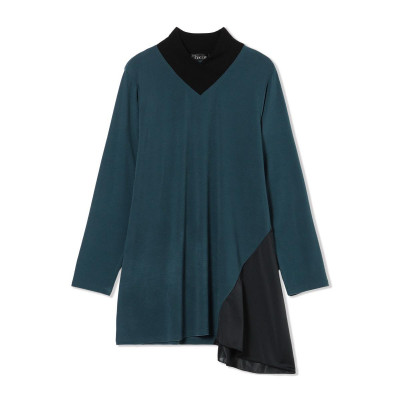 VハイネックワンピースTシャツ