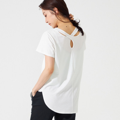 バッククロスアクセントTシャツ