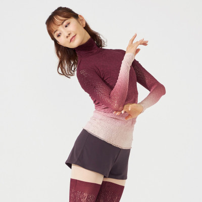 ★グラデーションハイネックトップ