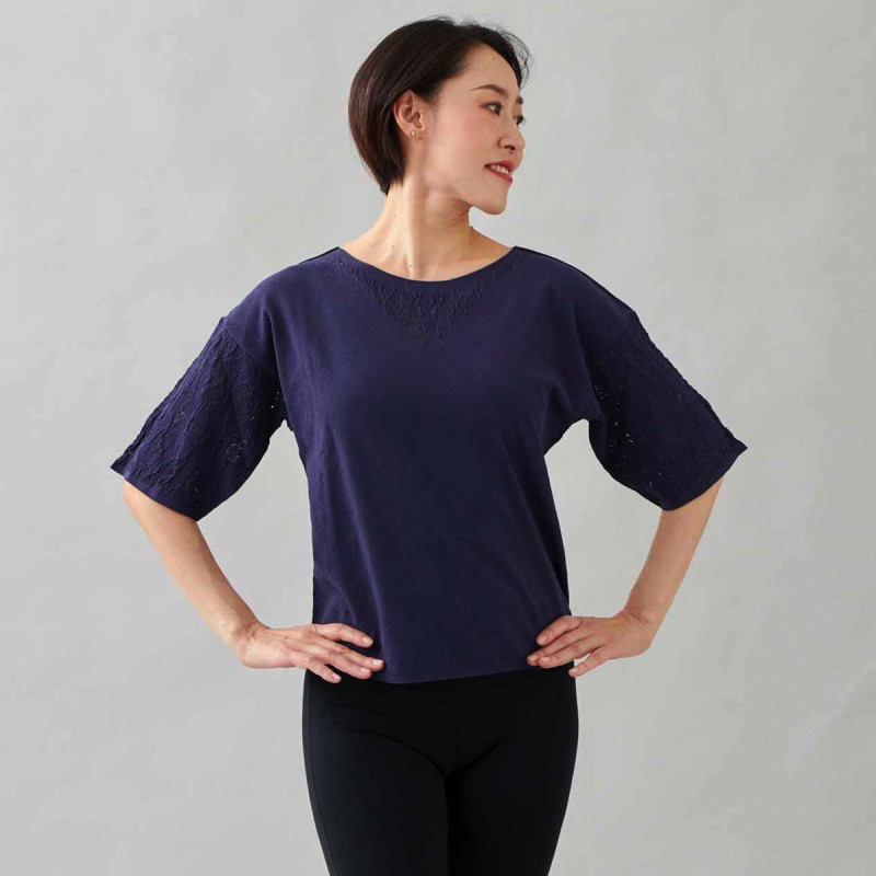 【新品・未使用】Chacott チャコットトップス ノーソーイングニットTシャツ ノーソーイングニット】オーバーニットTシャツ 商品ページ