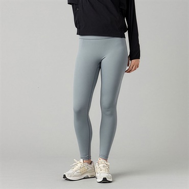 グレー M の画像