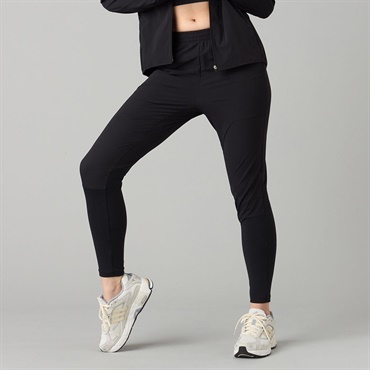 ブラック M の画像