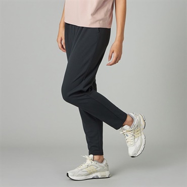 EasyCare+ soft テーパードパンツ
