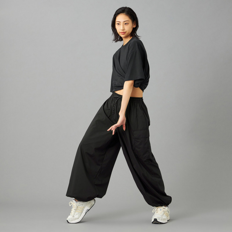 コンパックカーゴパンツ