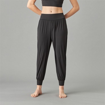 ブラック L の画像