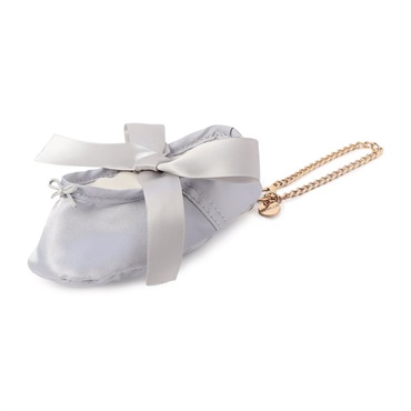 パールグレー ー の画像