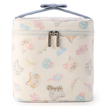 オフホワイト ー の画像