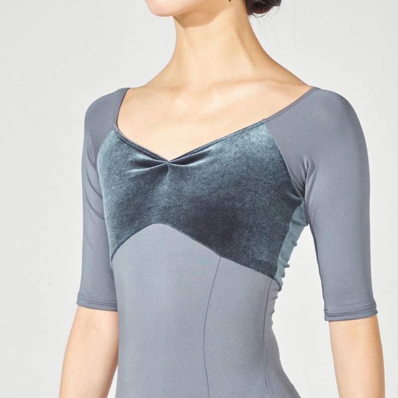 5分袖レオタード 商品ページ | チャコットオンラインショップ