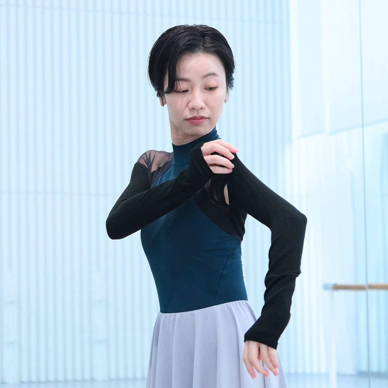 ☆ハイネックレオタード 商品ページ | チャコットオンラインショップ