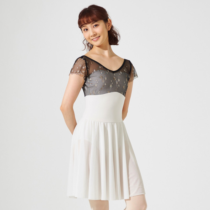 ☆スカート付レオタード 商品ページ | チャコットオンラインショップ