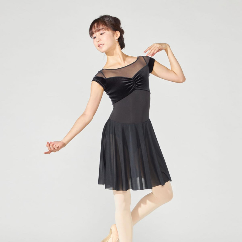 スカート付レオタード 商品ページ | チャコットオンラインショップ