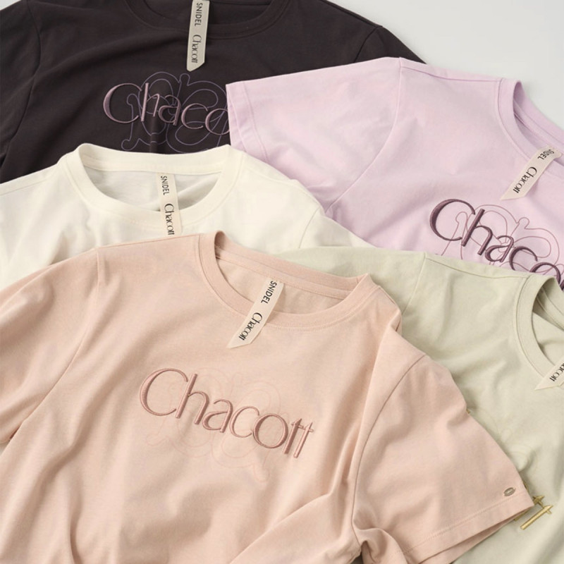 SustainableロゴTシャツ 商品ページ | チャコットオンラインショップ