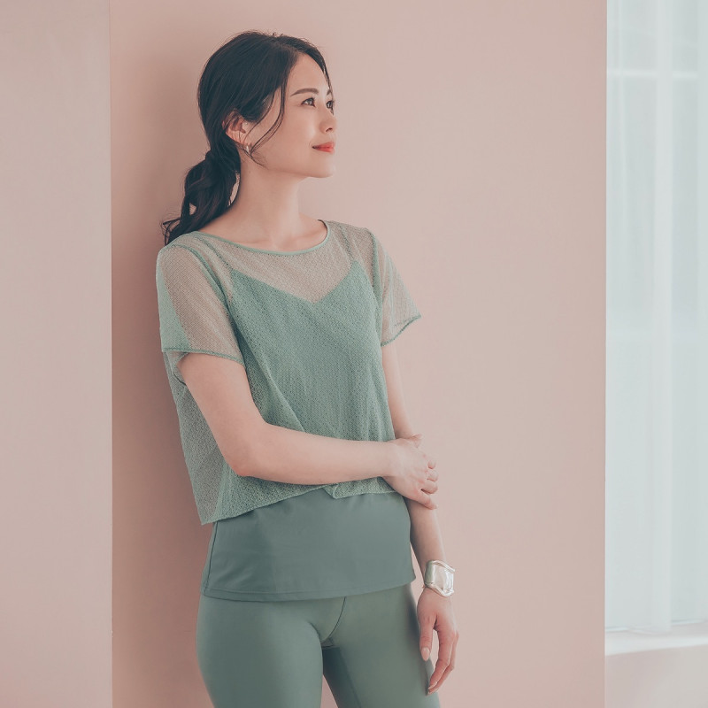 ☆レースレイヤードトップ 商品ページ | チャコットオンラインショップ