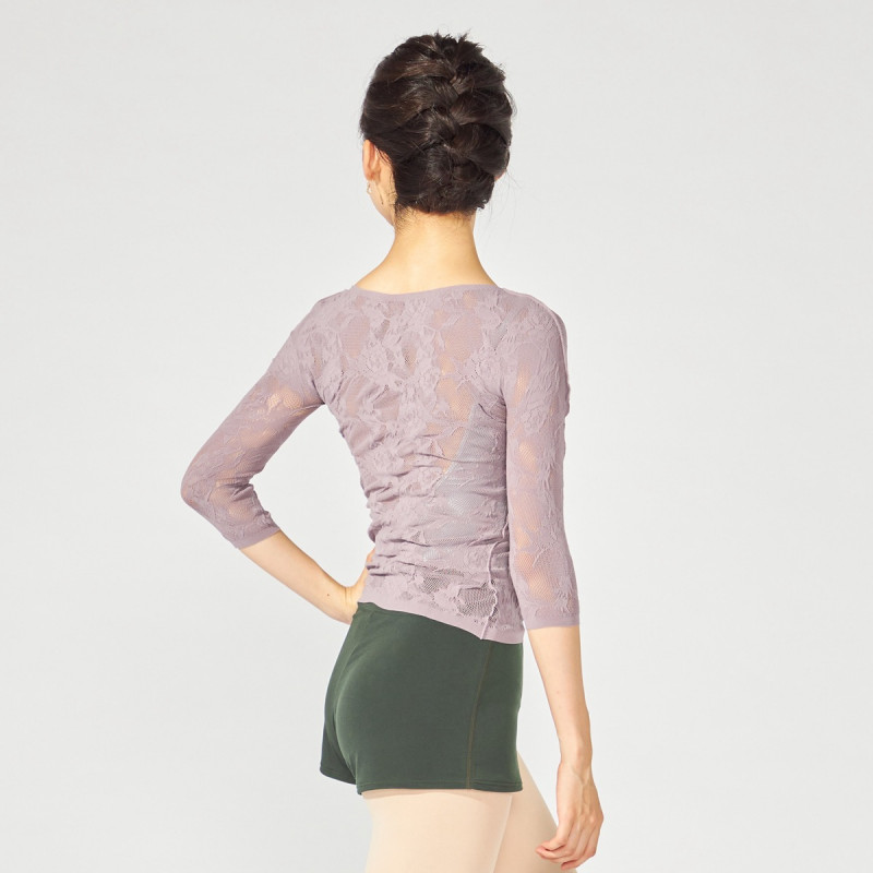 月末限定お値下げ チャコット　バレエシアーニット　ハイネック　ニット　白 Chacott（チャコット）の「バレエシアーニット（ニット/セーター