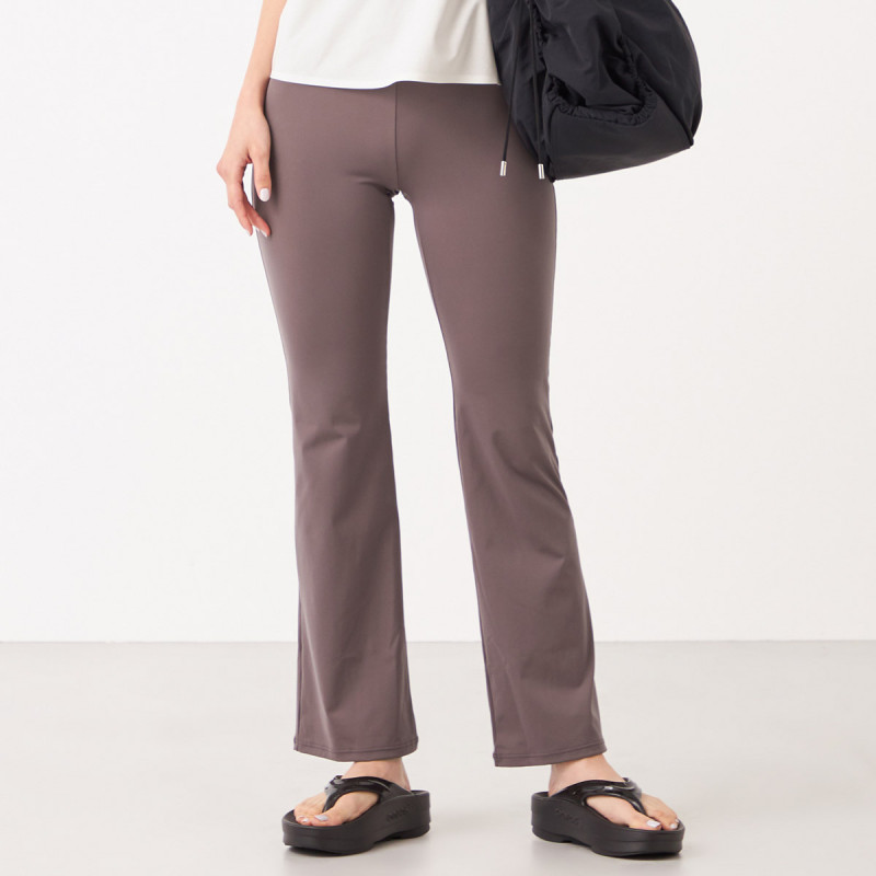 ☆ライトスムースブーツカットパンツ 商品ページ | チャコット