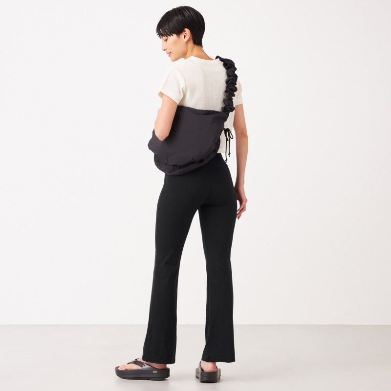 ☆ライトスムースブーツカットパンツ 商品ページ | チャコット