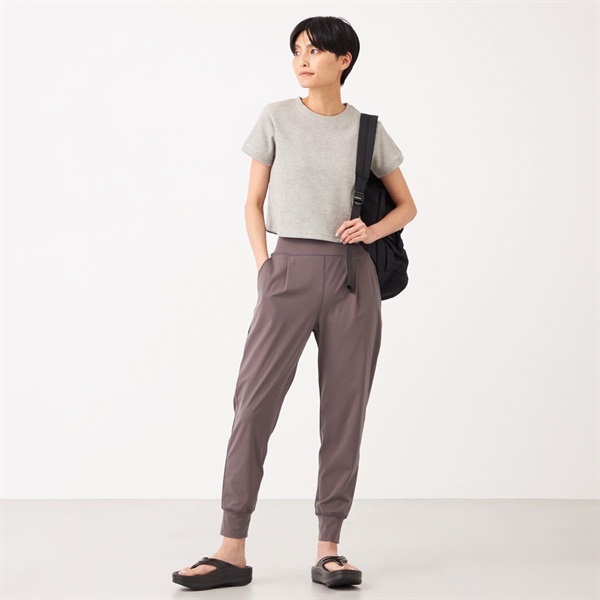 ☆スムースライトパンツ 商品ページ | チャコットオンラインショップ