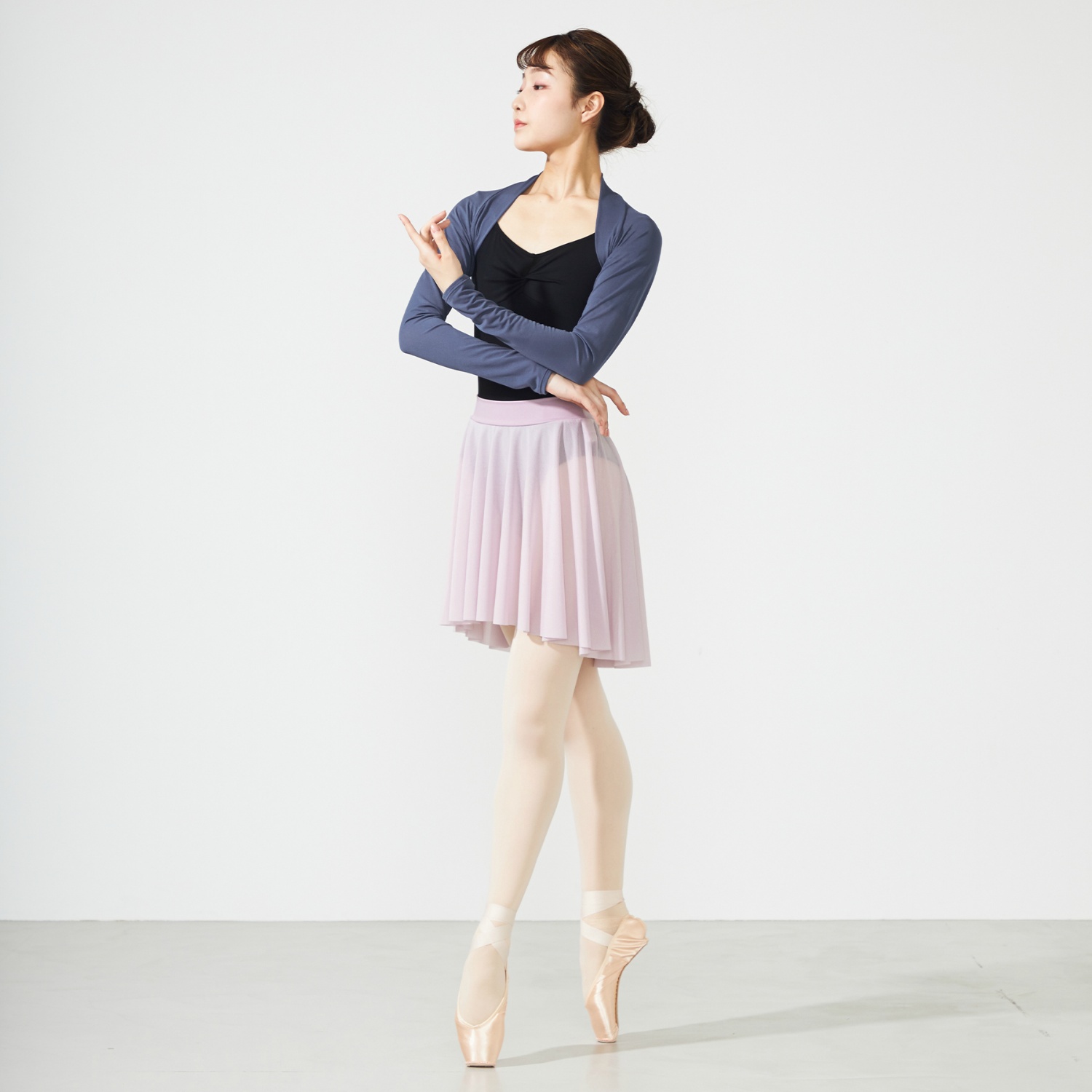 No.2779 DanceSportチャコット 日本製 黒×グリーン スカート